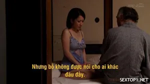 Bạn gái của con trai bị con củ khoải của bố anh xã chinh phục